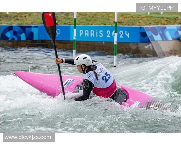 激流勇进挑战极限皮划艇激流回旋决赛精彩纷呈展现水上运动魅力