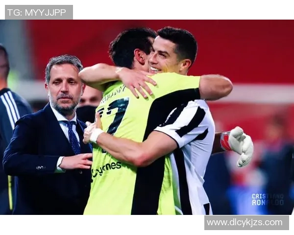 布冯或将在明年退役，多队友纷纷送出祝福，传奇的终章即将开启