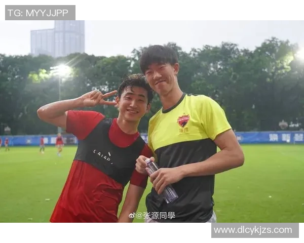 中超赛场上张源的精彩表现助力球队夺冠再创辉煌