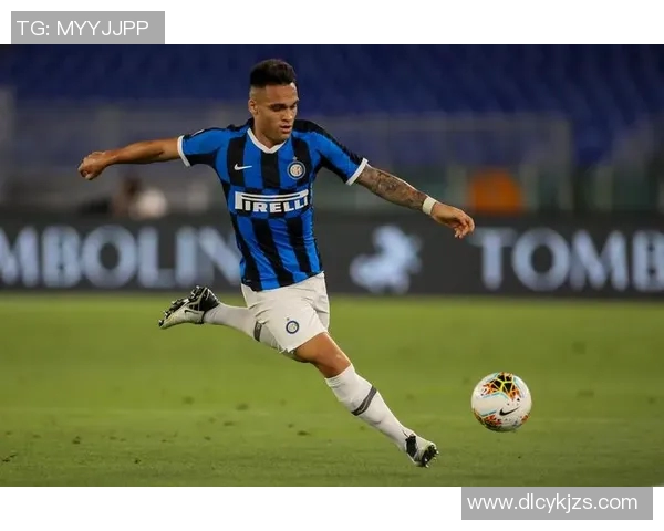 劳塔罗因伤缺席关键比赛,球迷为其祈福并期待早日康复 劳塔罗因伤缺席关键比赛,球迷为其祈福并期待早日康复