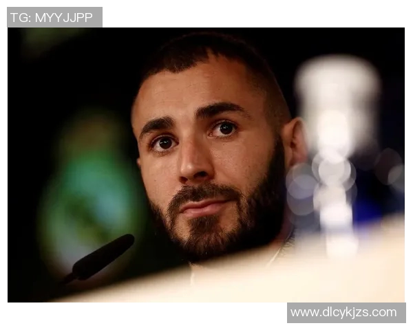 皇马官方宣布本泽马伤愈复出,盼望赛季收官有所斩获